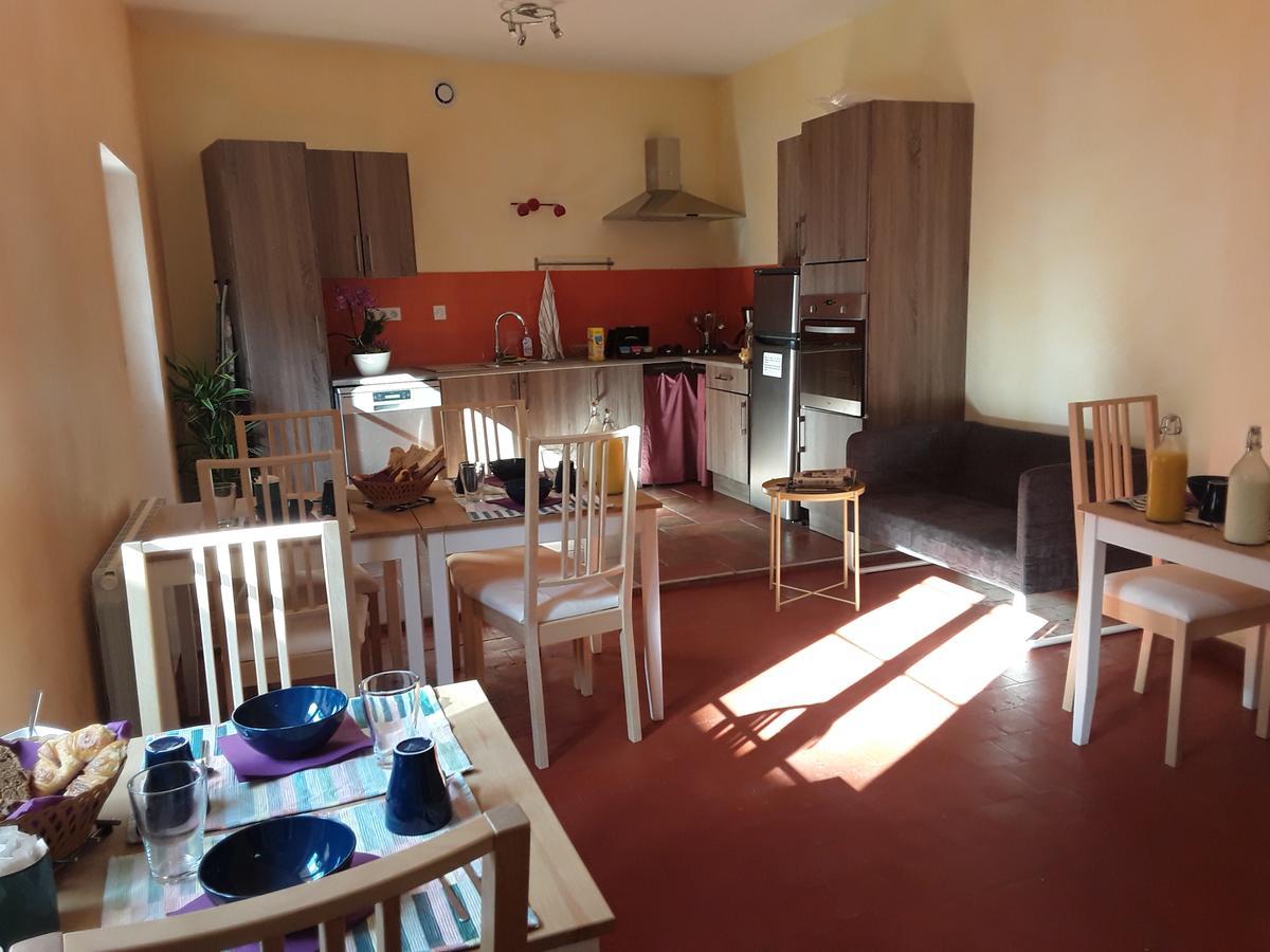 Chambres D'Hotes Les Coutas Mailly-la-Ville المظهر الخارجي الصورة