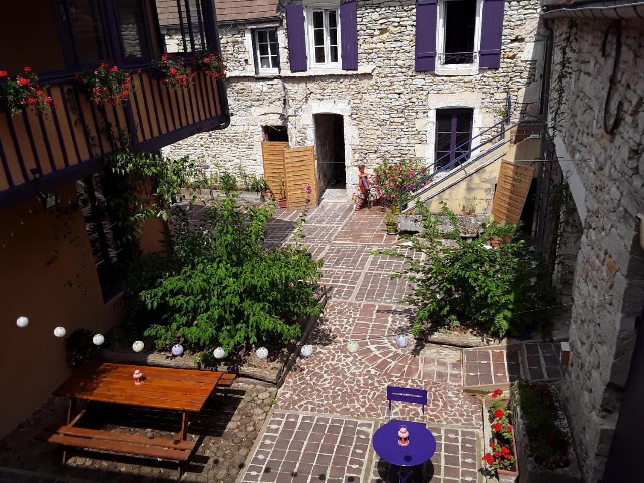 Chambres D'Hotes Les Coutas Mailly-la-Ville المظهر الخارجي الصورة